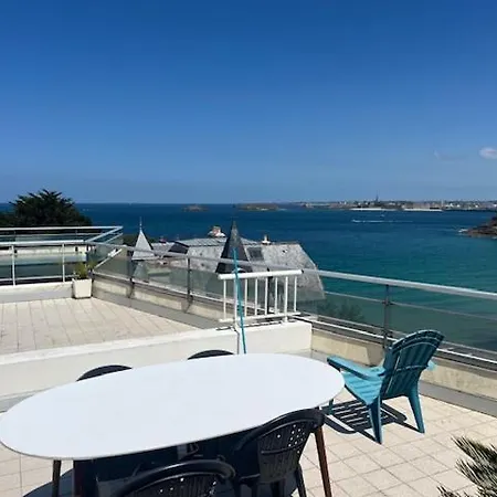 Le Crystal-studio Terrasse Pleine Vue Апартаменты *